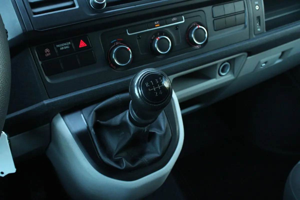 2.0 TDI 102pk L2H1 | Trekhaak | Cruise Control | Navigatie | Parkeersensor Achter
