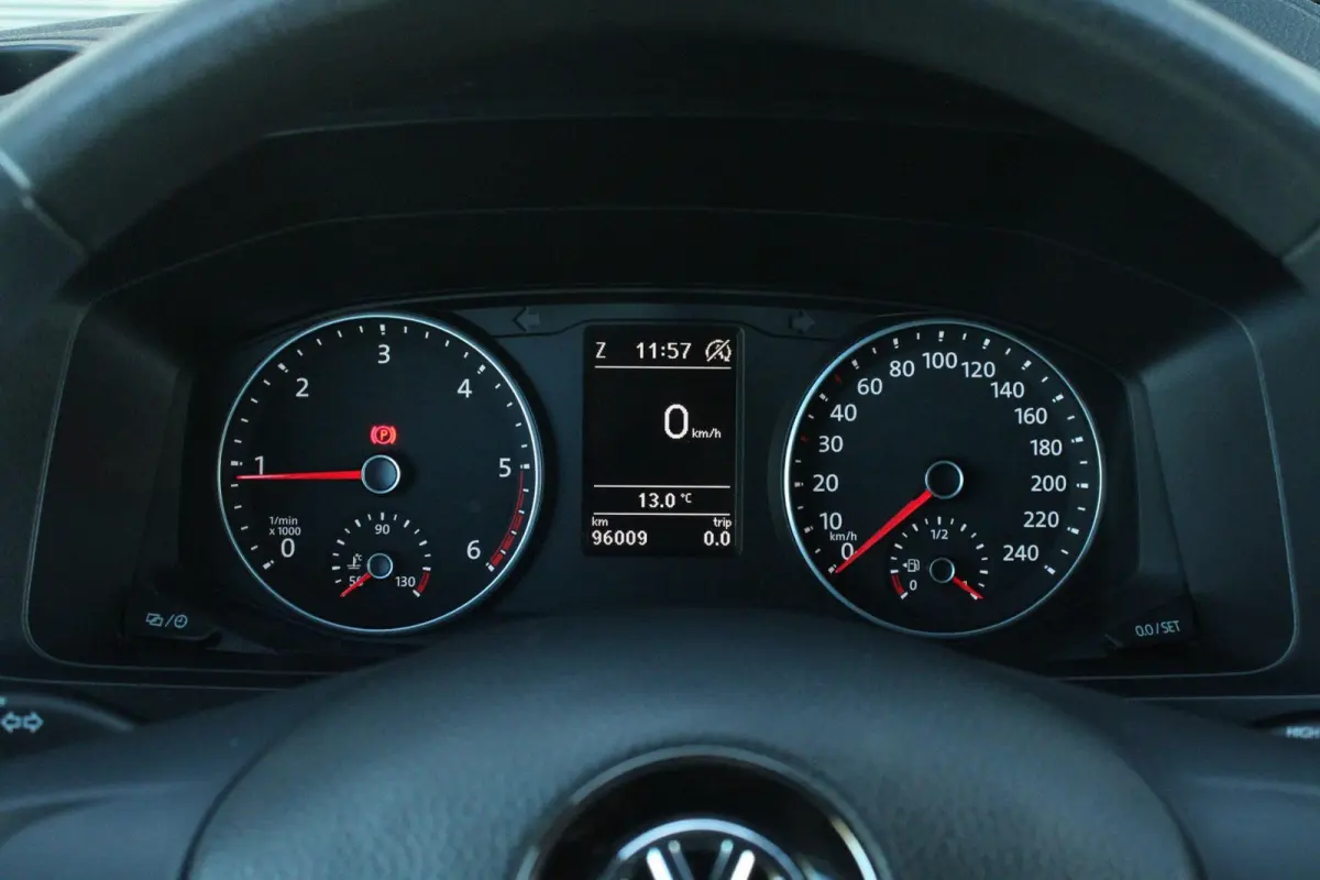 2.0 TDI 102pk L2H1 | Trekhaak | Cruise Control | Navigatie | Parkeersensor Achter