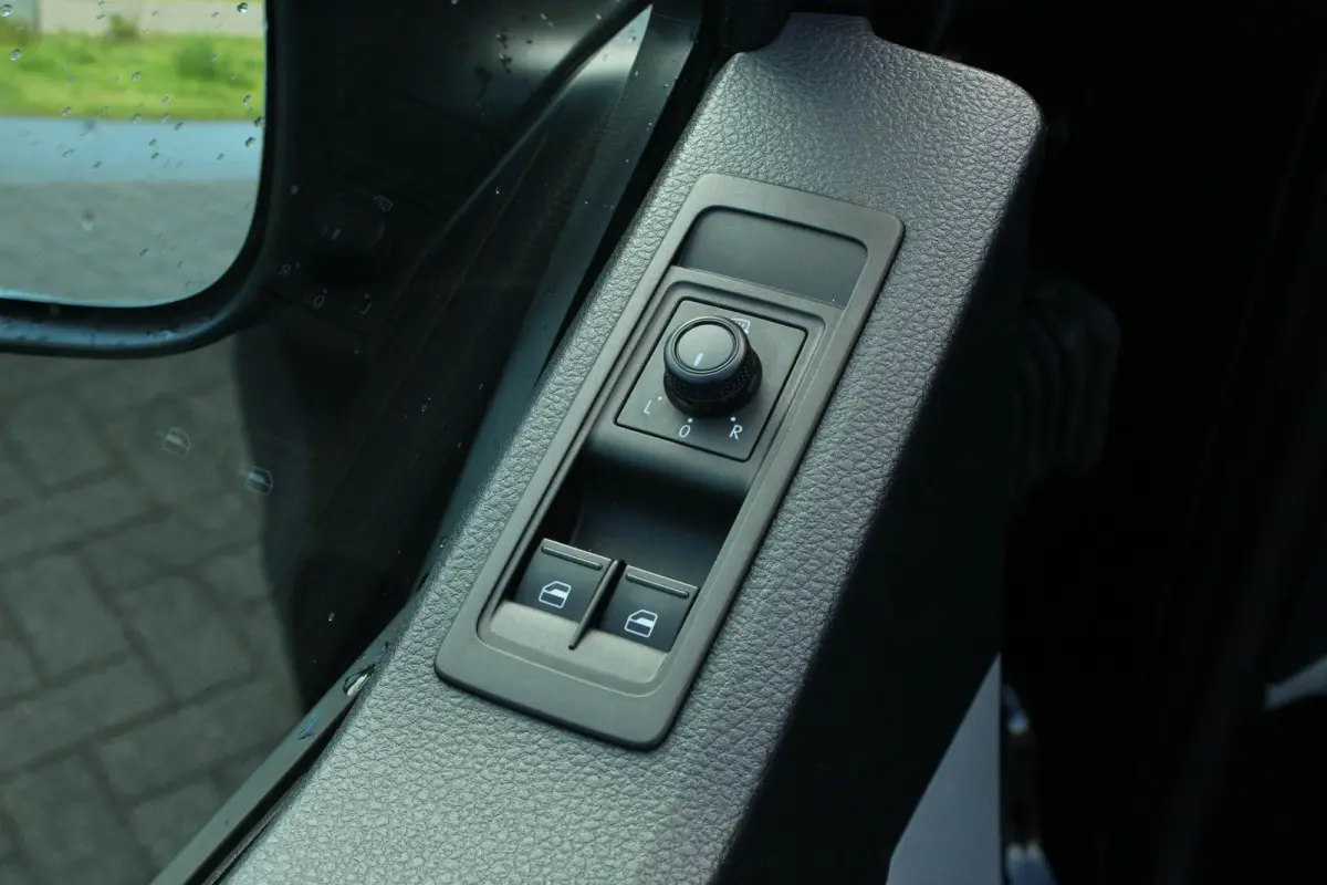 2.0 TDI 102pk L2H1 | Trekhaak | Cruise Control | Navigatie | Parkeersensor Achter