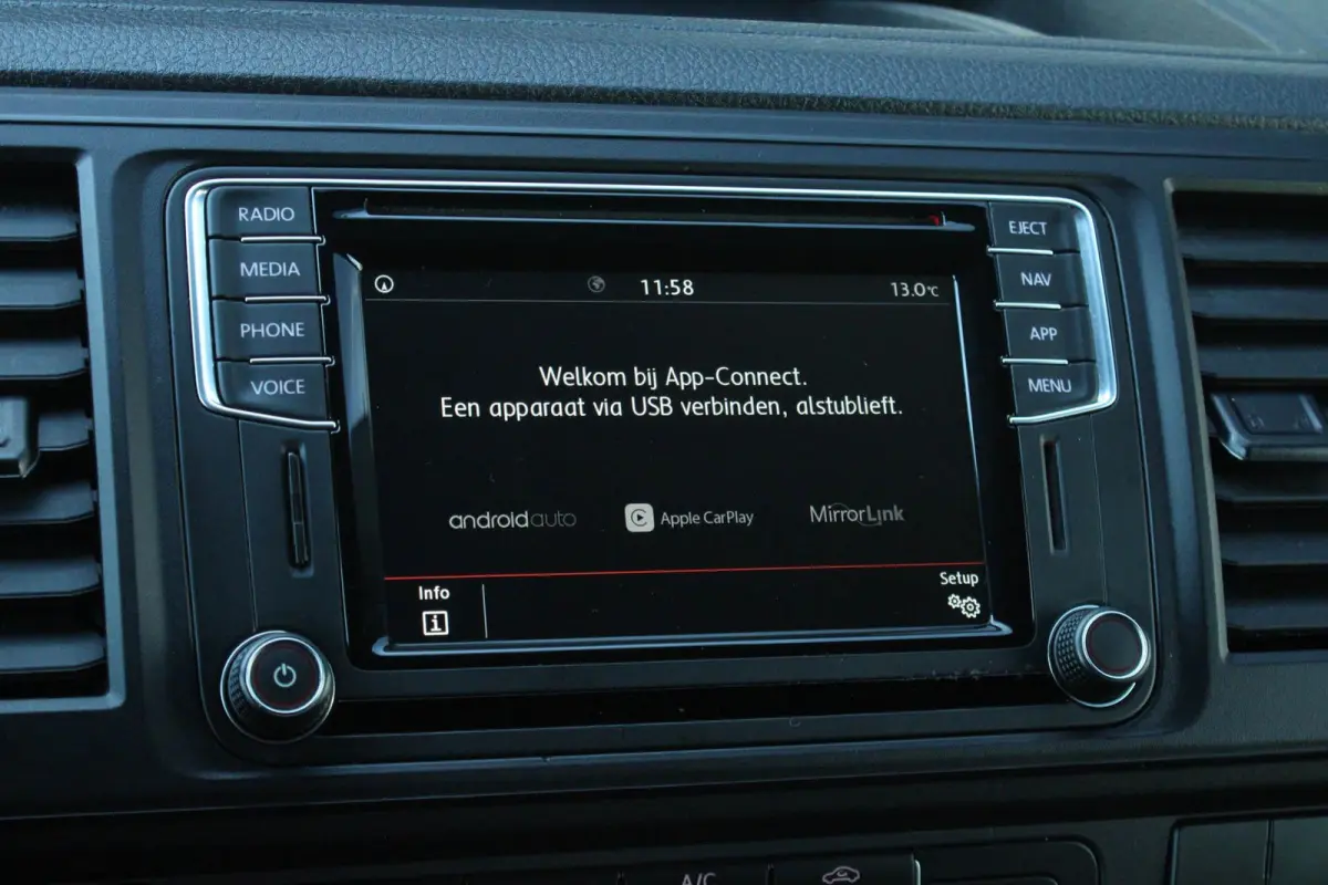 2.0 TDI 102pk L2H1 | Trekhaak | Cruise Control | Navigatie | Parkeersensor Achter