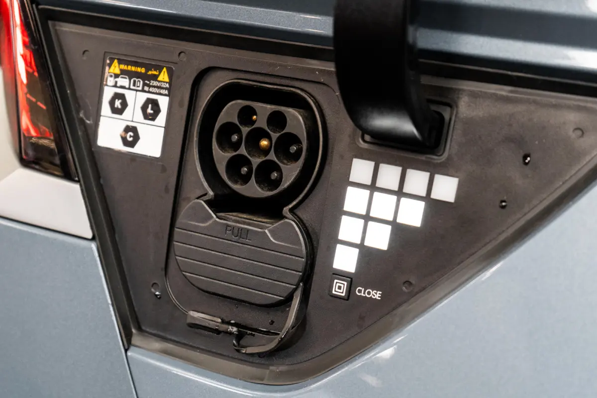 Basis Elektro | Adaptieve Cruise Control | Navigatie | Climate Control | Apple Carplay | Android Auto | Achteruitrijcamera |
