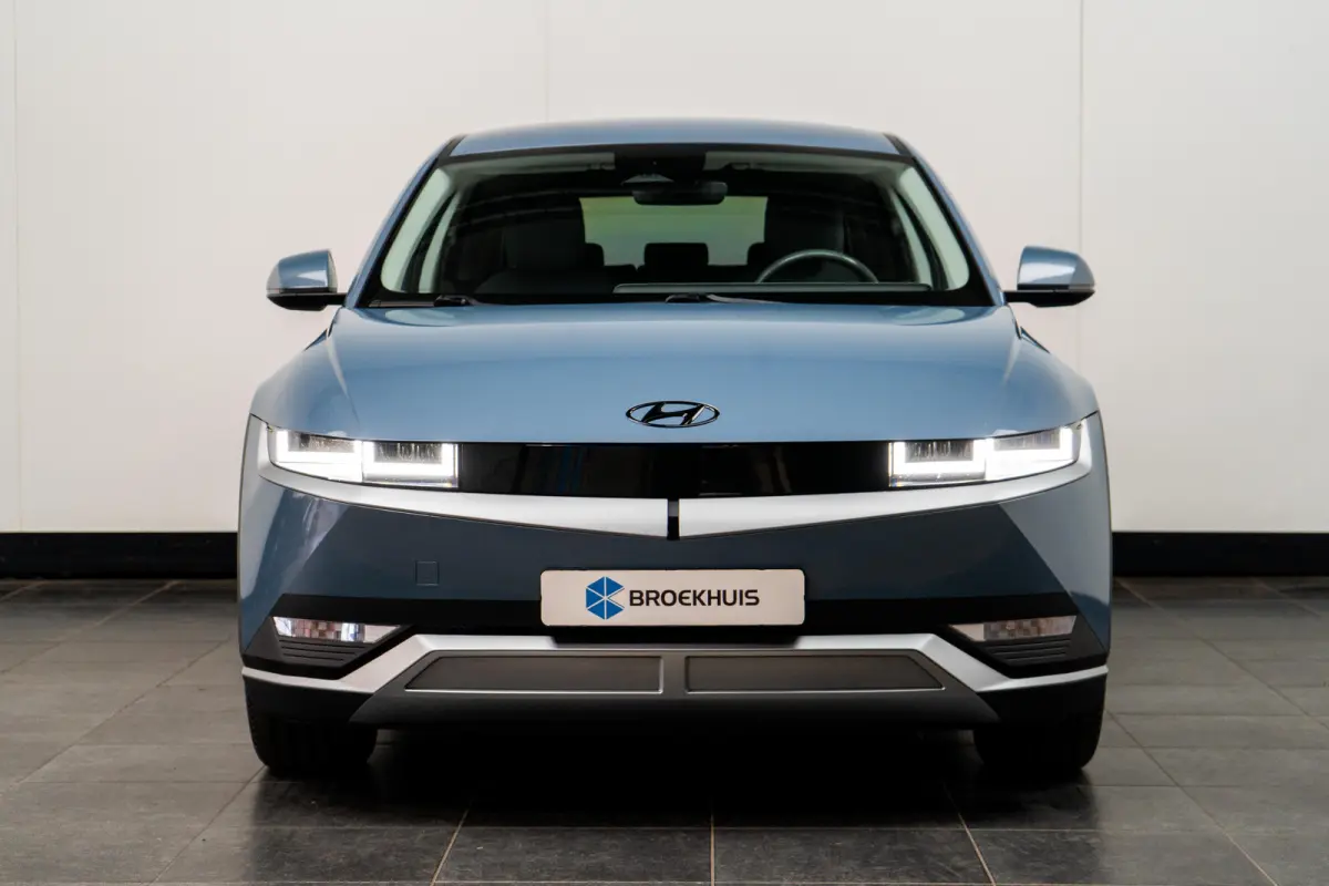 Basis Elektro | Adaptieve Cruise Control | Navigatie | Climate Control | Apple Carplay | Android Auto | Achteruitrijcamera |