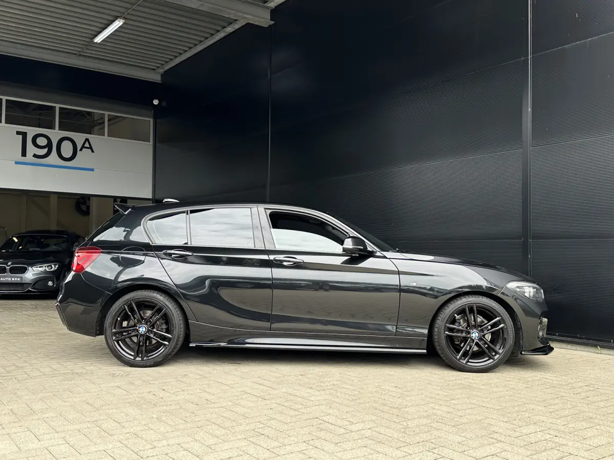 118i LCI 5-Deurs M-SPORT Alcantara LED Cruise Control
