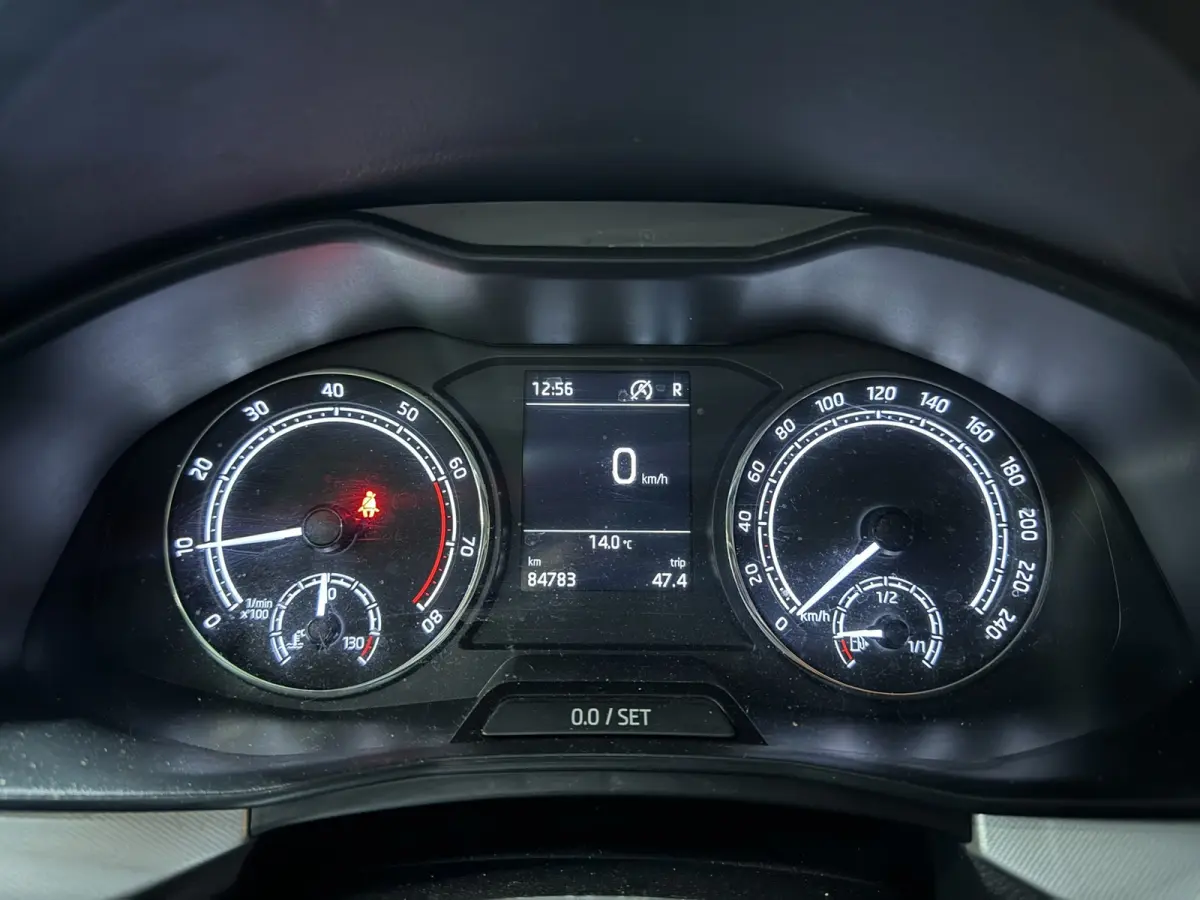 1.0 TSI Style Garantie|Automaat|Keyless|CarPlay|StoelVW|Lane Assist|Xenon|Rijklaar