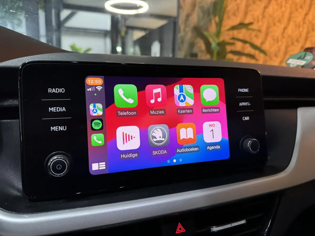 1.0 TSI Style Garantie|Automaat|Keyless|CarPlay|StoelVW|Lane Assist|Xenon|Rijklaar