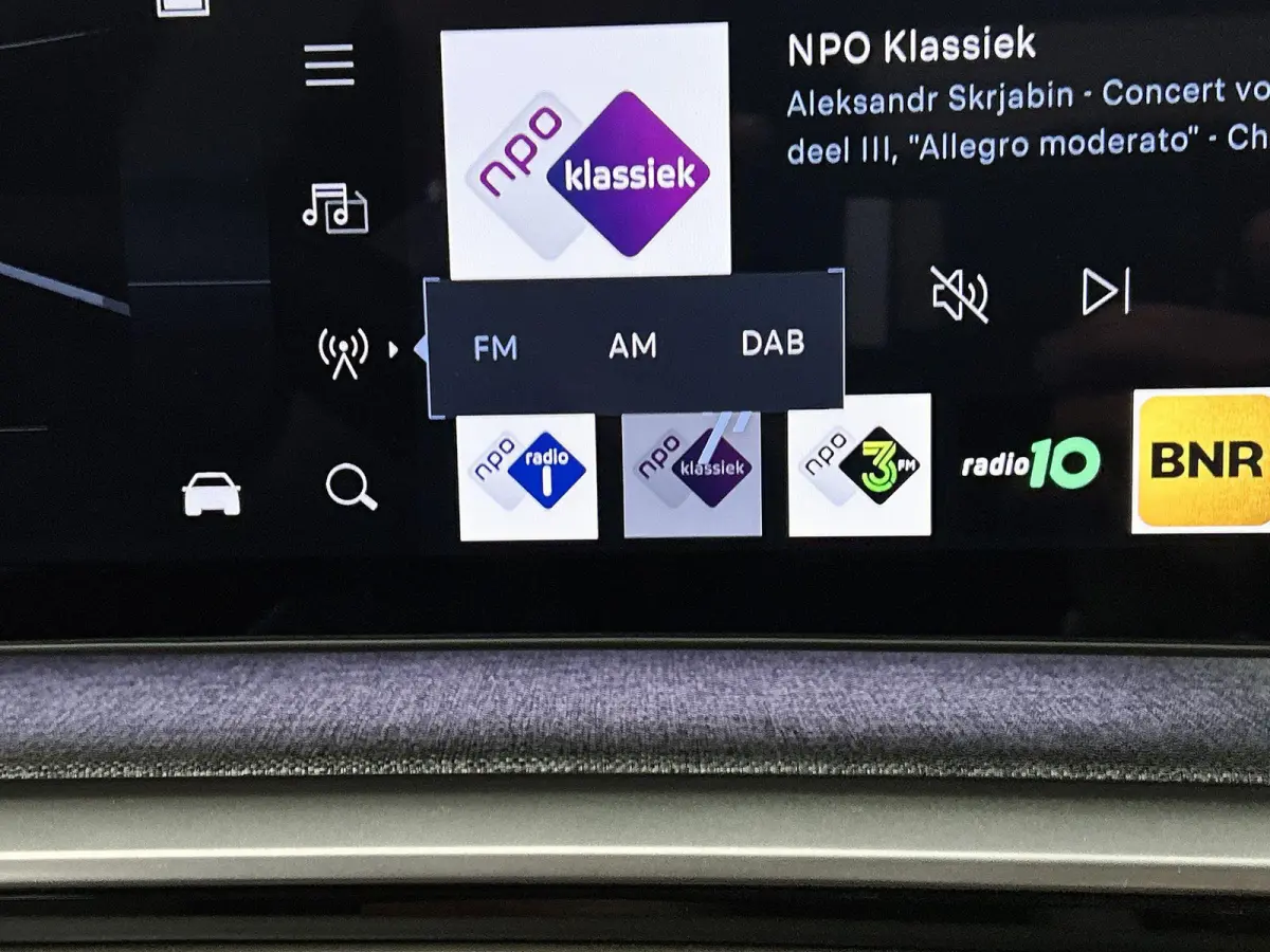 SUV Allure Avantage 73 kWh 210pk | Accu 95% | 526km WLTP Actieradius | Navigatie | 360° Camera | Stuurverwarming | Adaptieve Cruise Control | Climate Control | Parkeersensoren v+a | Dodehoe