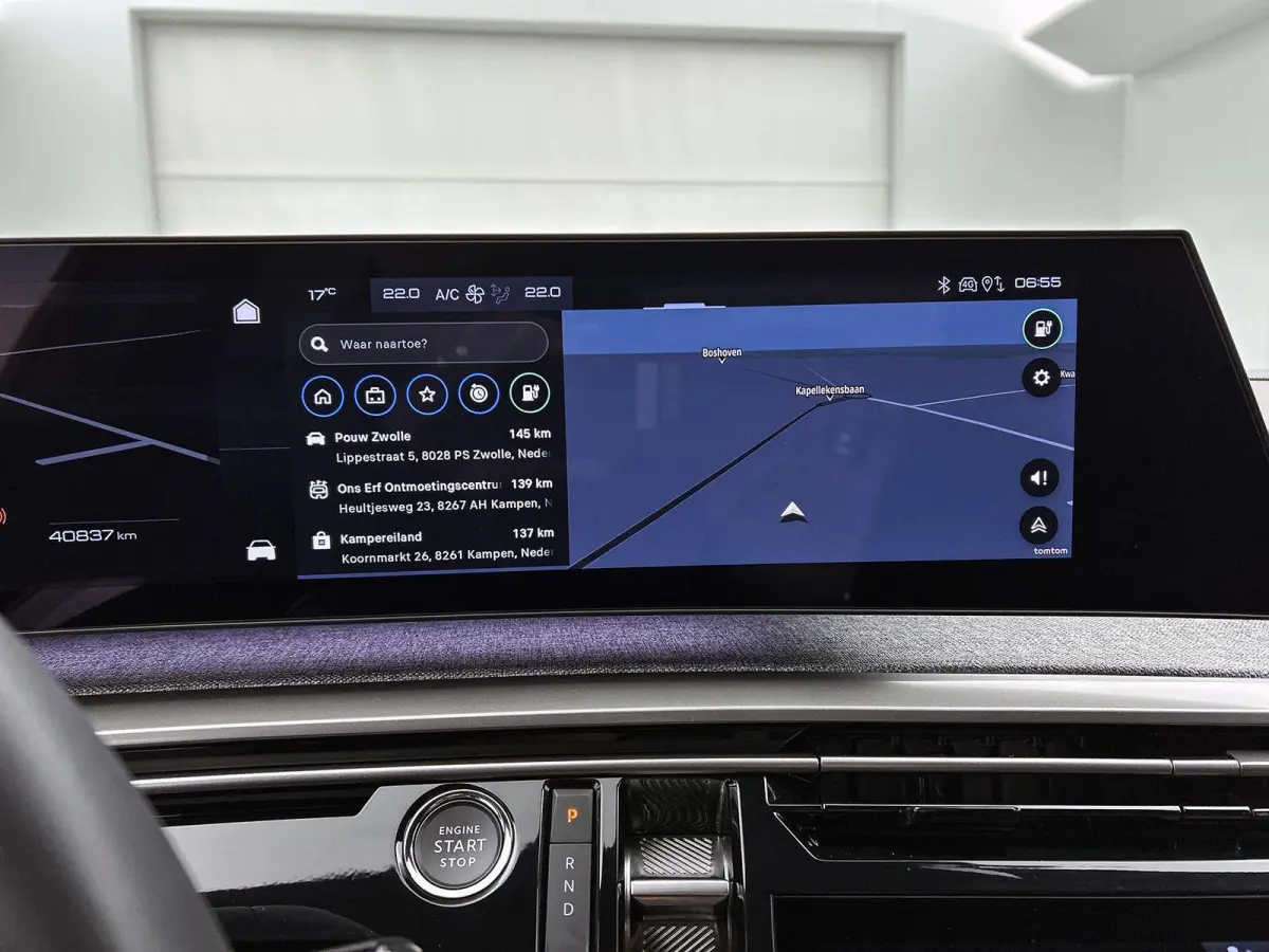 SUV Allure Avantage 73 kWh 210pk | Accu 95% | 526km WLTP Actieradius | Navigatie | 360° Camera | Stuurverwarming | Adaptieve Cruise Control | Climate Control | Parkeersensoren v+a | Dodehoe