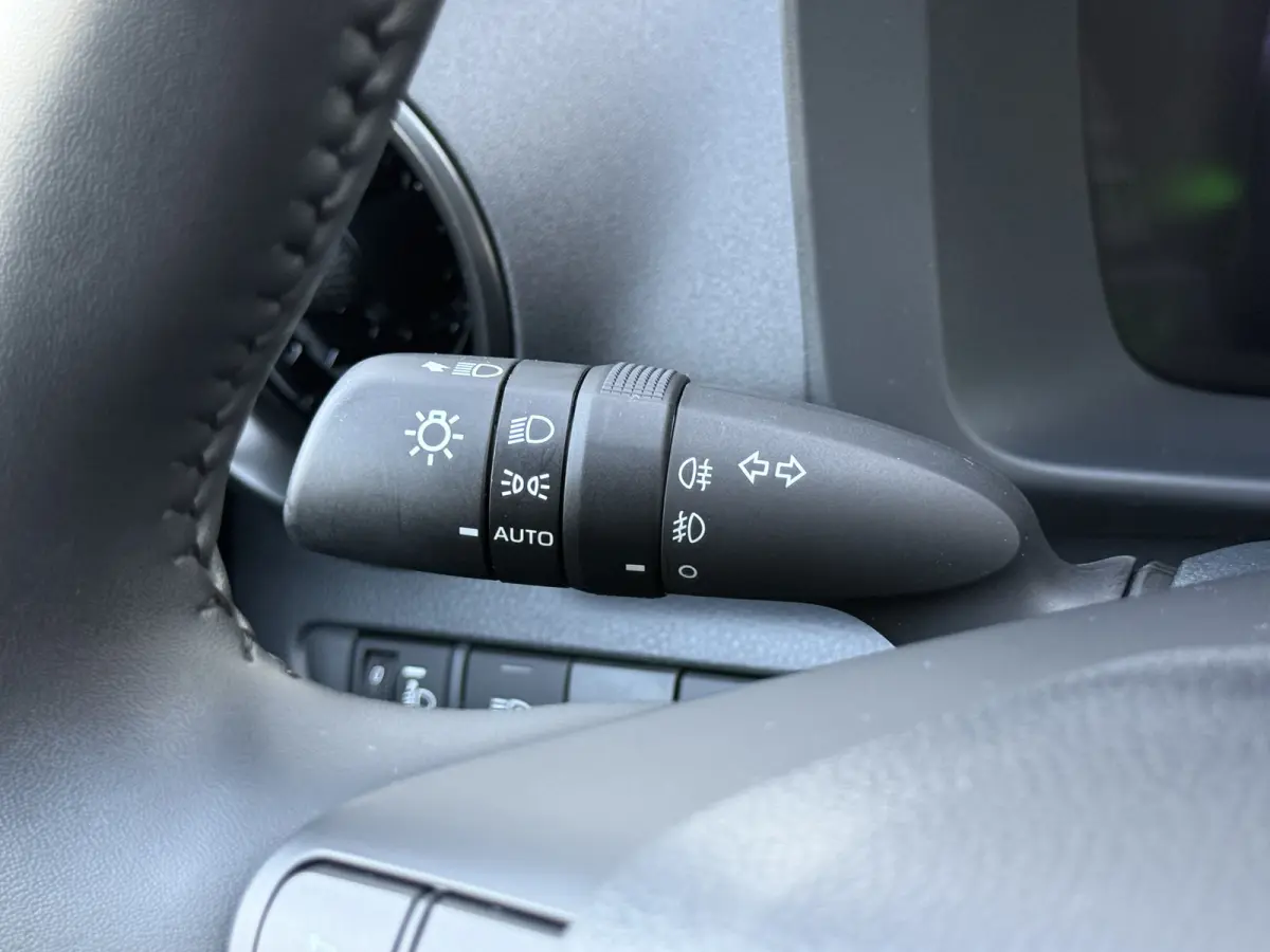 1.8 Hybrid 140 First Edition | ACC | CarPlay | Elek. Achterklep | Camera | 18 inch