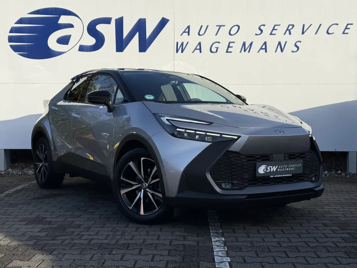 1.8 Hybrid 140 First Edition | ACC | CarPlay | Elek. Achterklep | Camera | 18 inch