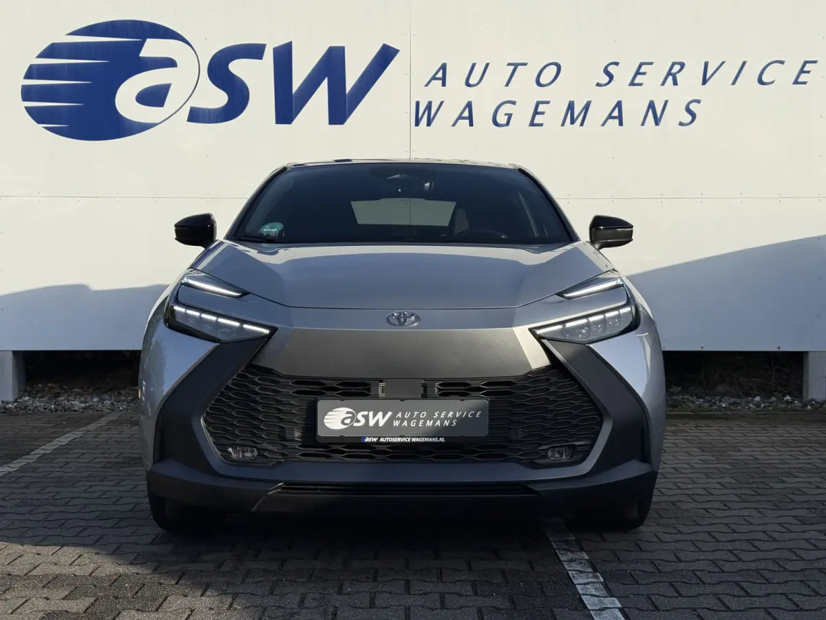 1.8 Hybrid 140 First Edition | ACC | CarPlay | Elek. Achterklep | Camera | 18 inch