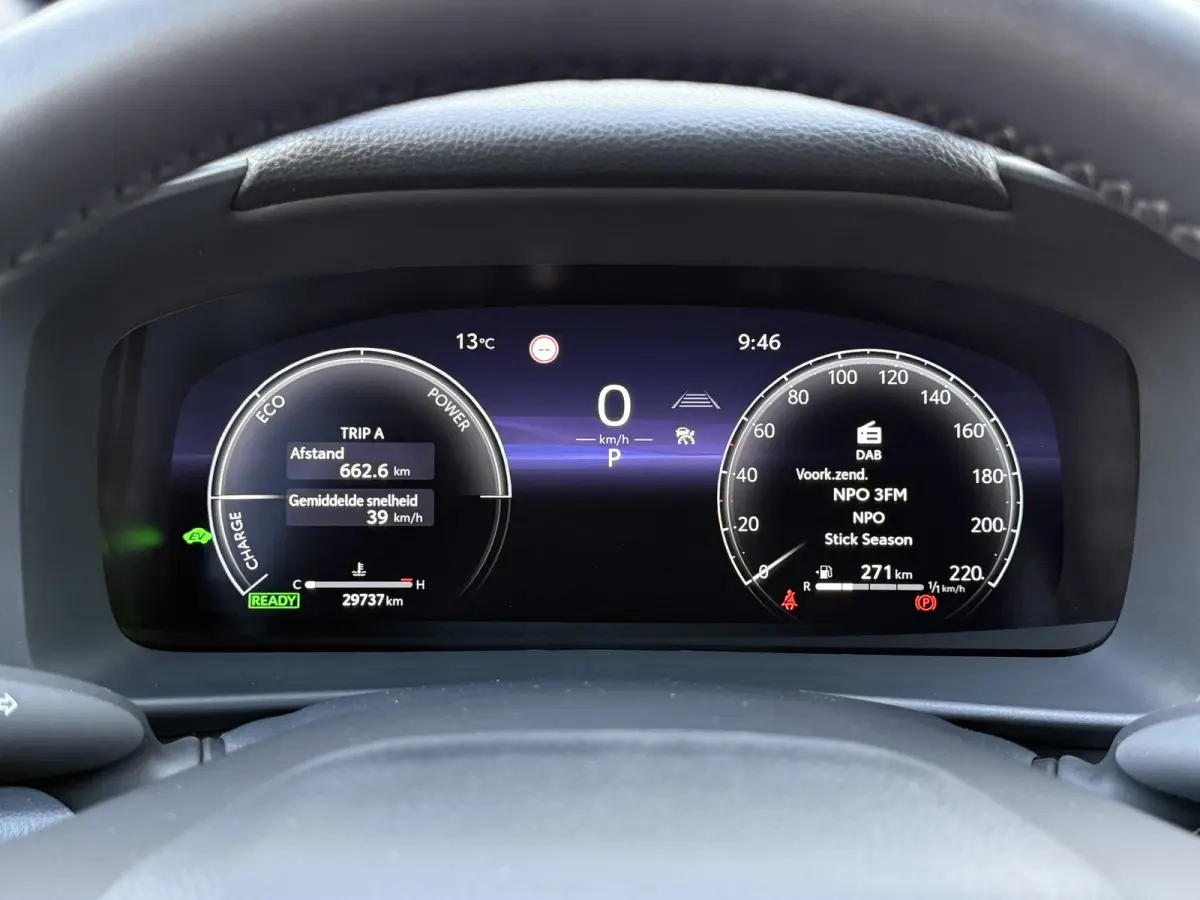 1.8 Hybrid 140 First Edition | ACC | CarPlay | Elek. Achterklep | Camera | 18 inch