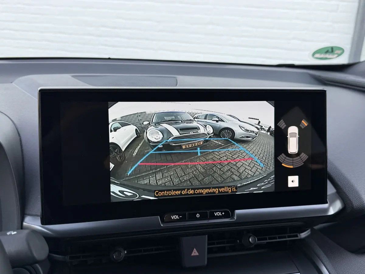 1.8 Hybrid 140 First Edition | ACC | CarPlay | Elek. Achterklep | Camera | 18 inch
