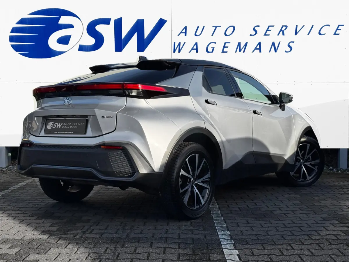 1.8 Hybrid 140 First Edition | ACC | CarPlay | Elek. Achterklep | Camera | 18 inch