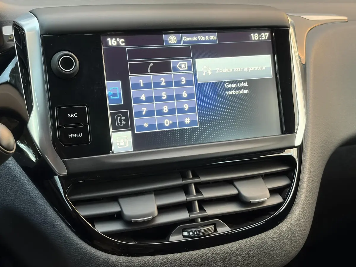 1.2 PureTech Blue Lion ✓2 Eigenaar✓Navi✓Carplay✓Trekhaak✓Airco✓Cruise✓Pdc✓N.A.P✓Weinig Km✓Apk tot 12-2027