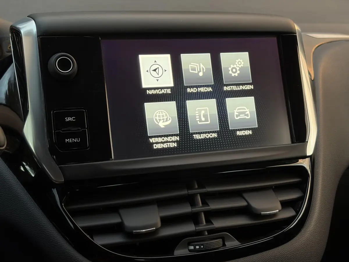 1.2 PureTech Blue Lion ✓2 Eigenaar✓Navi✓Carplay✓Trekhaak✓Airco✓Cruise✓Pdc✓N.A.P✓Weinig Km✓Apk tot 12-2027