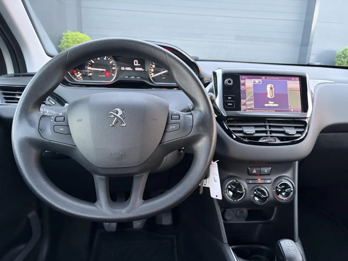 1.2 PureTech Blue Lion ✓2 Eigenaar✓Navi✓Carplay✓Trekhaak✓Airco✓Cruise✓Pdc✓N.A.P✓Weinig Km✓Apk tot 12-2027