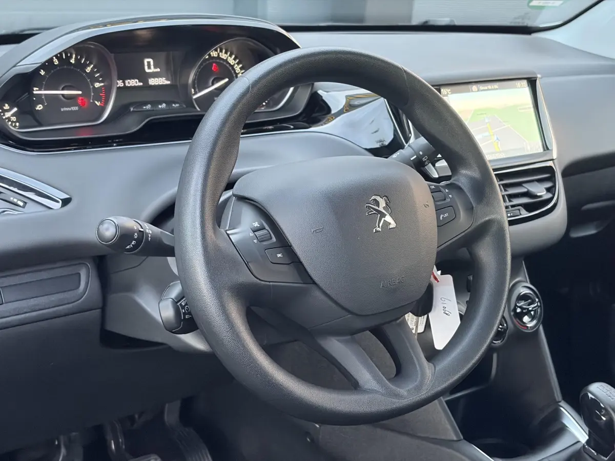 1.2 PureTech Blue Lion ✓2 Eigenaar✓Navi✓Carplay✓Trekhaak✓Airco✓Cruise✓Pdc✓N.A.P✓Weinig Km✓Apk tot 12-2027