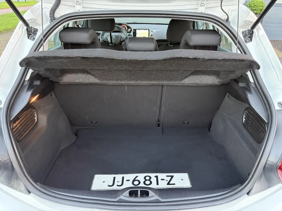 1.2 PureTech Blue Lion ✓2 Eigenaar✓Navi✓Carplay✓Trekhaak✓Airco✓Cruise✓Pdc✓N.A.P✓Weinig Km✓Apk tot 12-2027