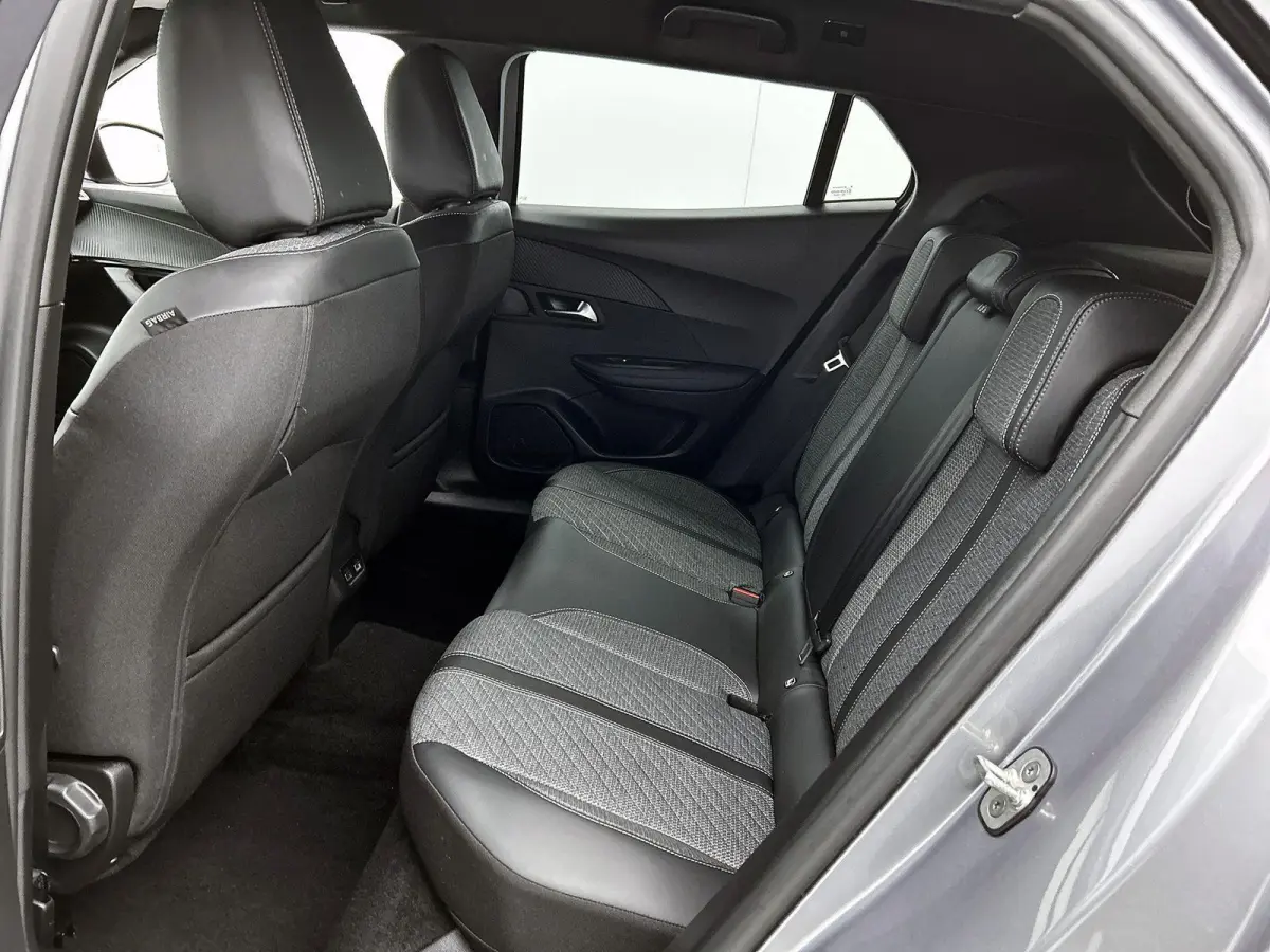 SUV Allure Hybrid 145pk Automaat | Navigatie | 360° Camera | Climate Control | Adaptieve Cruise Control | Parkeersensoren v+a | Dodehoeksensor | Draadloze Apple Carplay / Android Auto | Dig