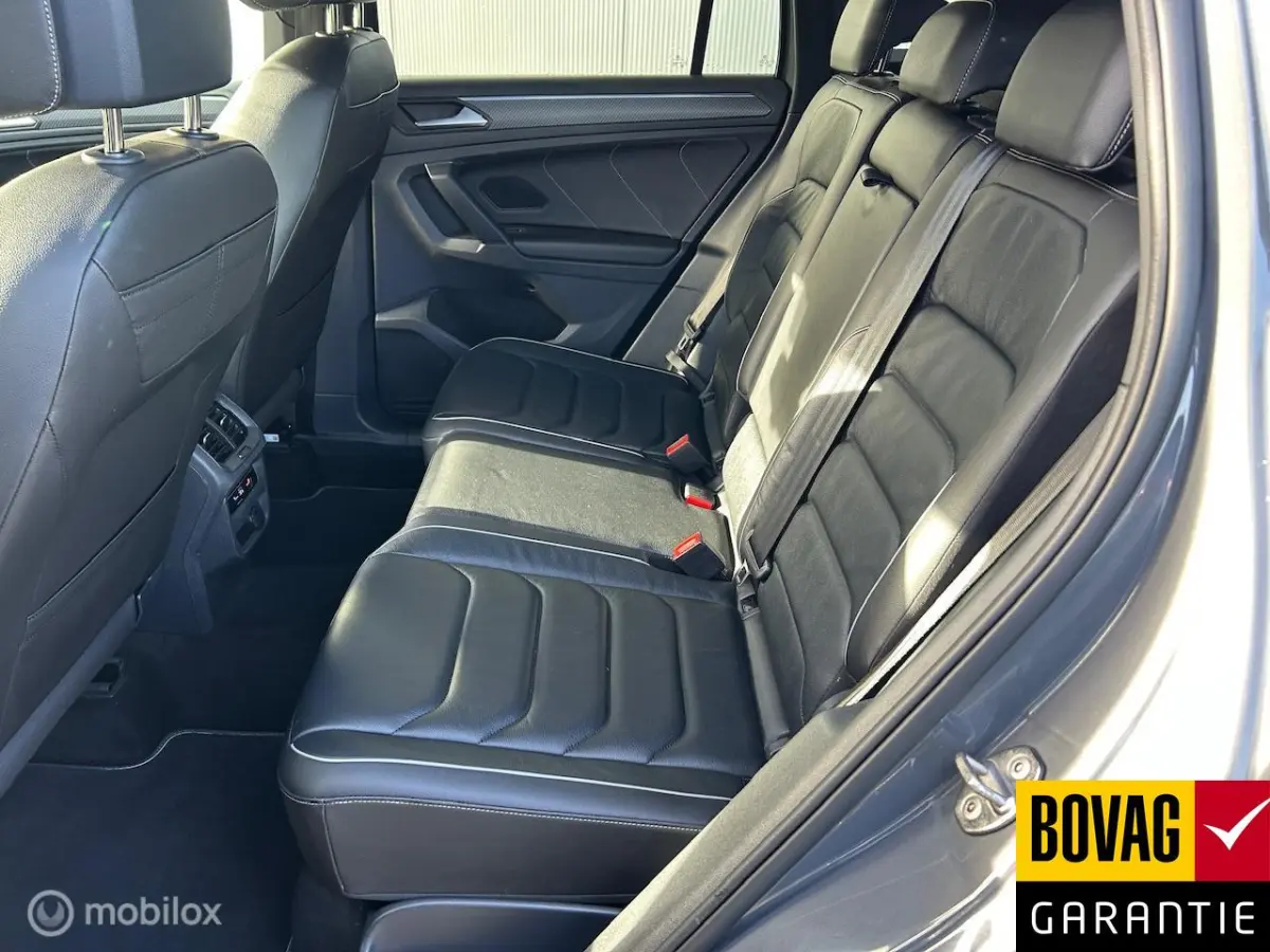 1.4 TSI eHybrid R-Line Business+ Black style