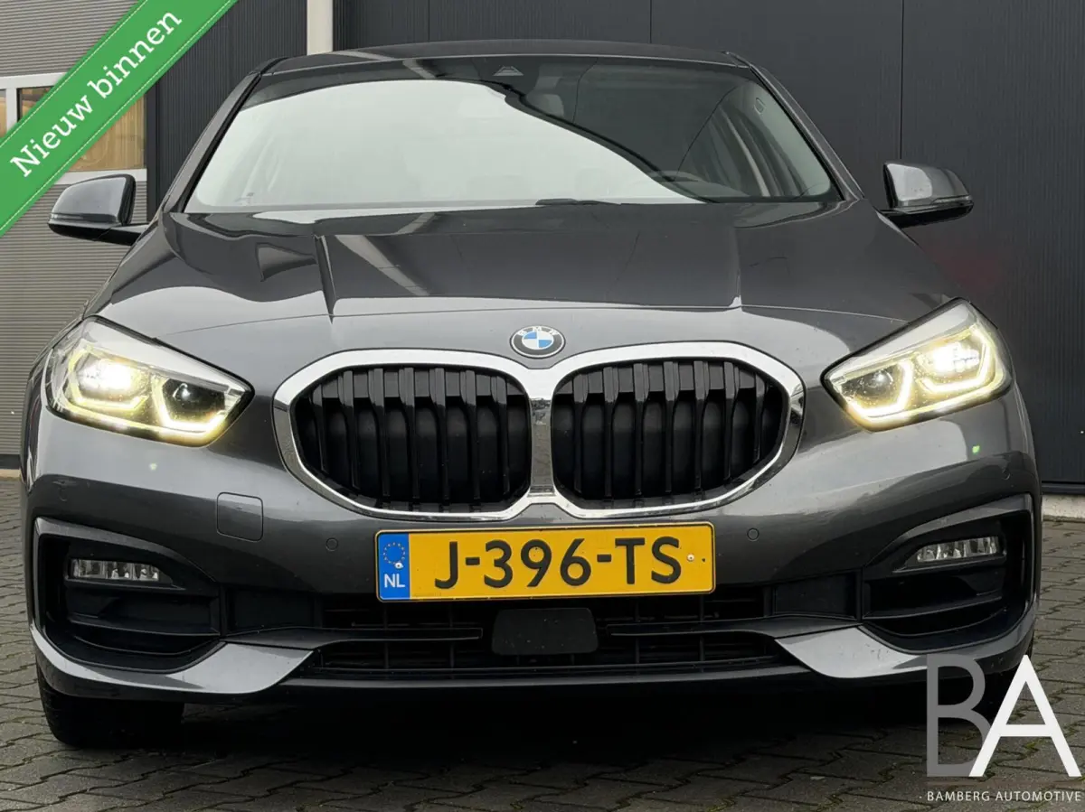 118i