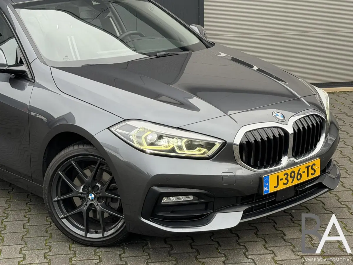 118i