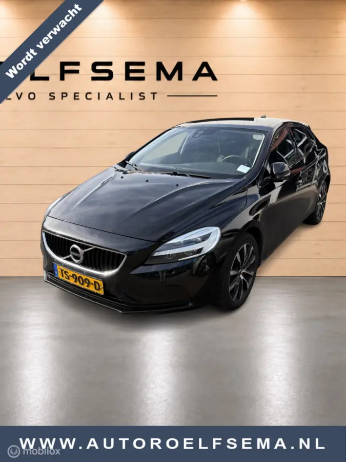 1.5 T3 Dynamic Edition | Panoramadak | Trekhaak | Stoelverwarming | Harman Kardon | Navigatie | All Season Banden | Privacy Glass