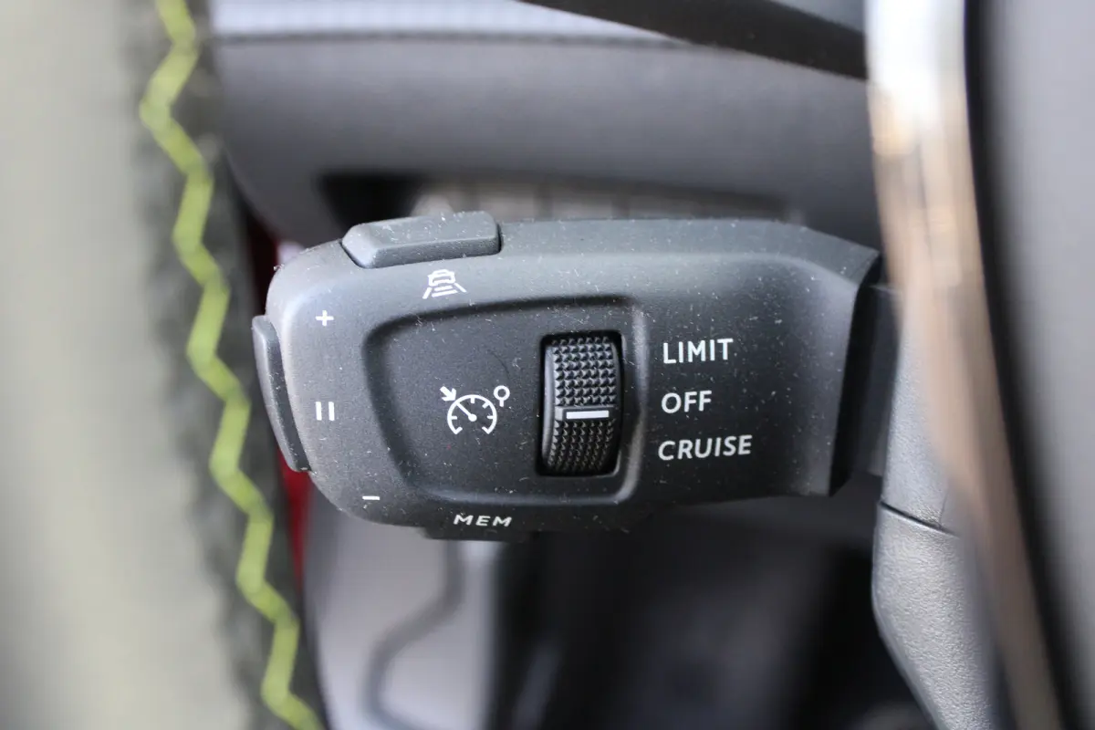 EV GT 54 kWh | Fase 3 laden | Luxe stoelen | Massage | Navigatie | Camera voor + achter | Adaptieve cruise control |