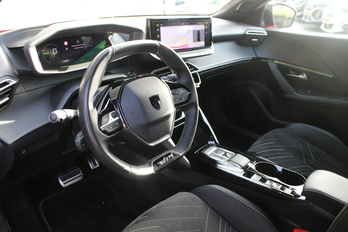 EV GT 54 kWh | Fase 3 laden | Luxe stoelen | Massage | Navigatie | Camera voor + achter | Adaptieve cruise control |
