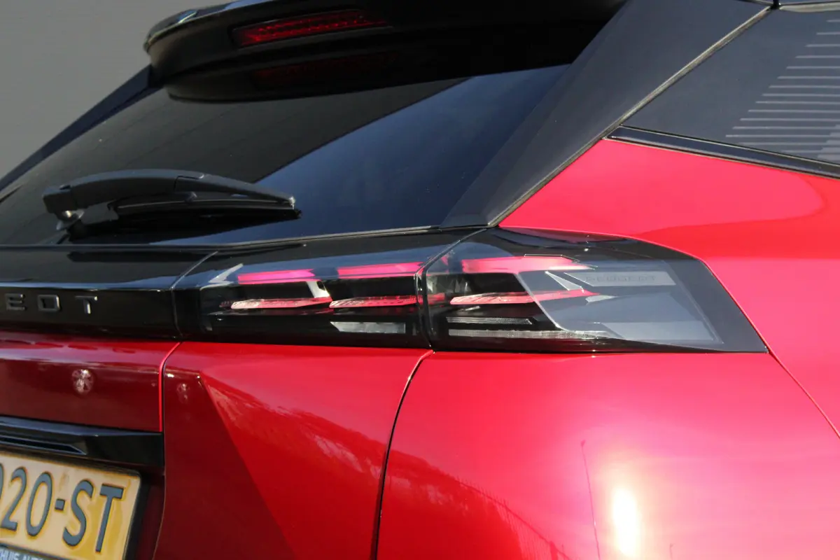 EV GT 54 kWh | Fase 3 laden | Luxe stoelen | Massage | Navigatie | Camera voor + achter | Adaptieve cruise control |
