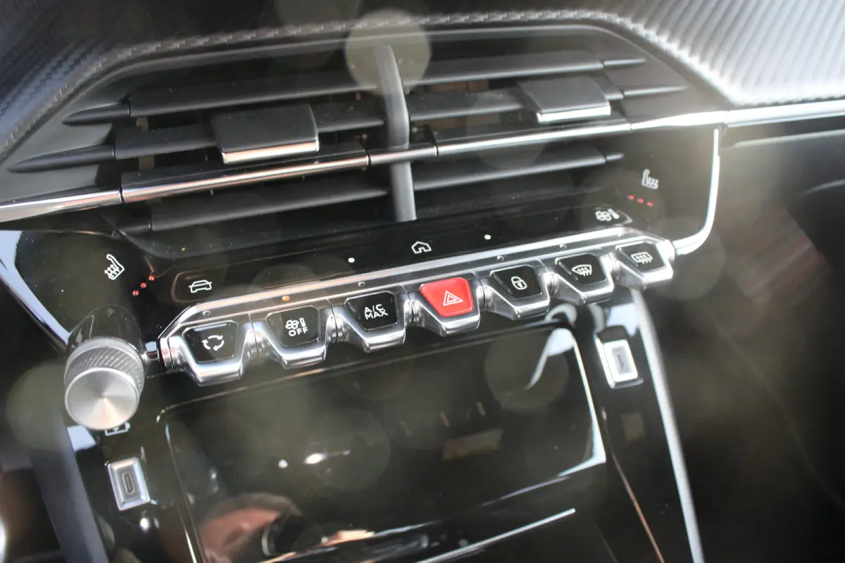 EV GT 54 kWh | Fase 3 laden | Luxe stoelen | Massage | Navigatie | Camera voor + achter | Adaptieve cruise control |