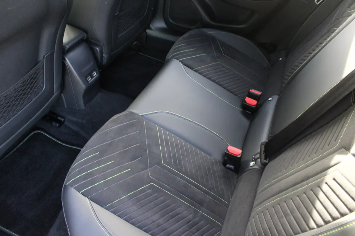 EV GT 54 kWh | Fase 3 laden | Luxe stoelen | Massage | Navigatie | Camera voor + achter | Adaptieve cruise control |