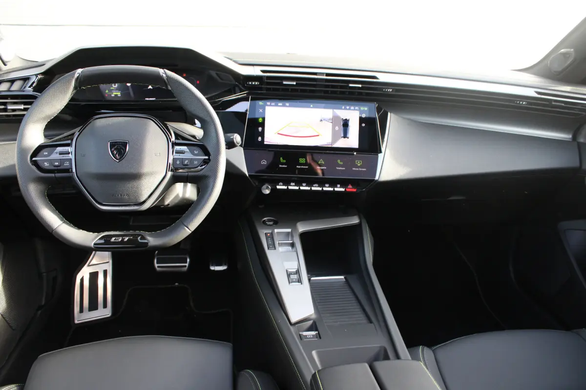 1.2 Hybrid 145 e-DCS6 GT | Panorama/schuifdak | Luxe stoelen | Focal | Trekhaak | Nieuw model | 5.000km |
