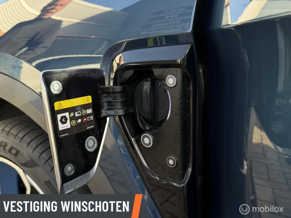 1.5 | Schuif/kanteldak | 360° Camera | Stoelverwarming | Infinity Soundsystem |