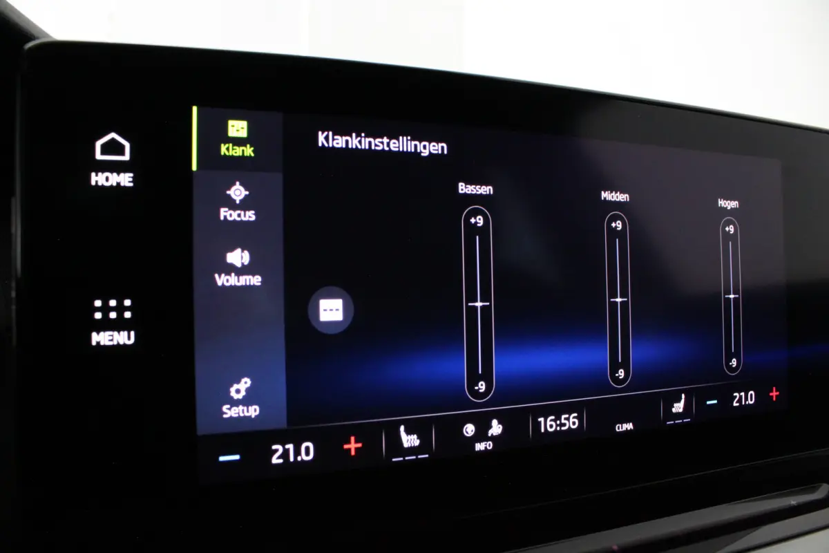 1.0 TSI Business Edition > Trekhaak/Camera/Stoelverwarming/Graphite Grey Metallic