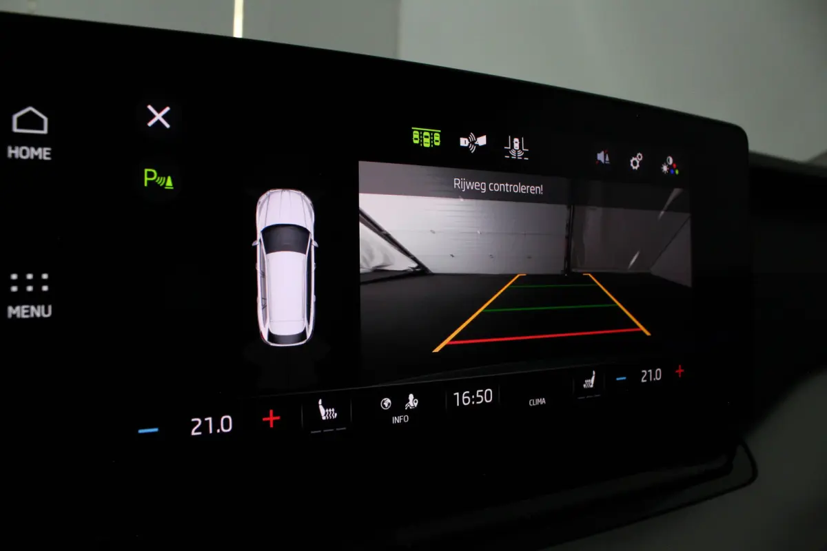 1.0 TSI Business Edition > Trekhaak/Camera/Stoelverwarming/Graphite Grey Metallic