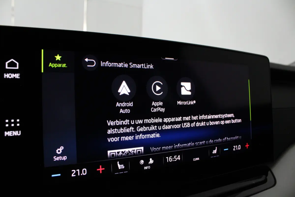 1.0 TSI Business Edition > Trekhaak/Camera/Stoelverwarming/Graphite Grey Metallic