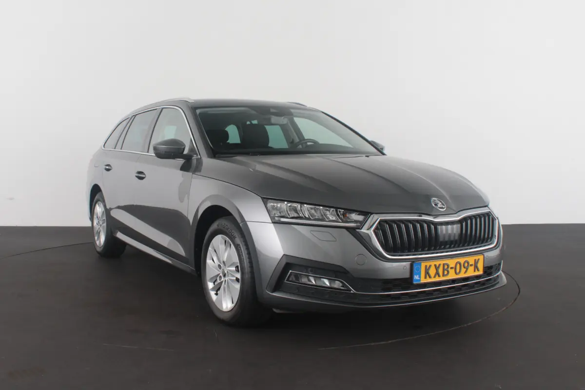 1.0 TSI Business Edition > Trekhaak/Camera/Stoelverwarming/Graphite Grey Metallic