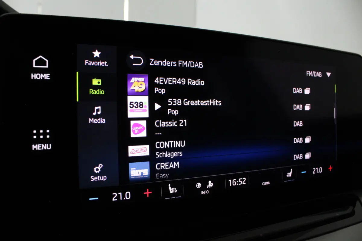 1.0 TSI Business Edition > Trekhaak/Camera/Stoelverwarming/Graphite Grey Metallic