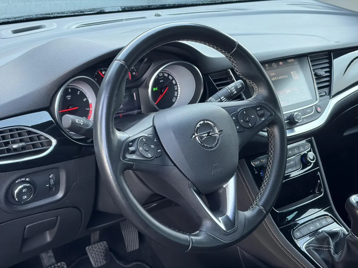 1.4 Innovation ✓Trekhaak✓Camera✓Carplay✓Navi✓Recent beurt gehad✓150pk✓Keyless✓Halfleder✓6 Bak✓Rijstrooksensor✓Dodehoeksensor✓Pdc V+A✓Lm velgen✓Clima✓Cruise✓N.