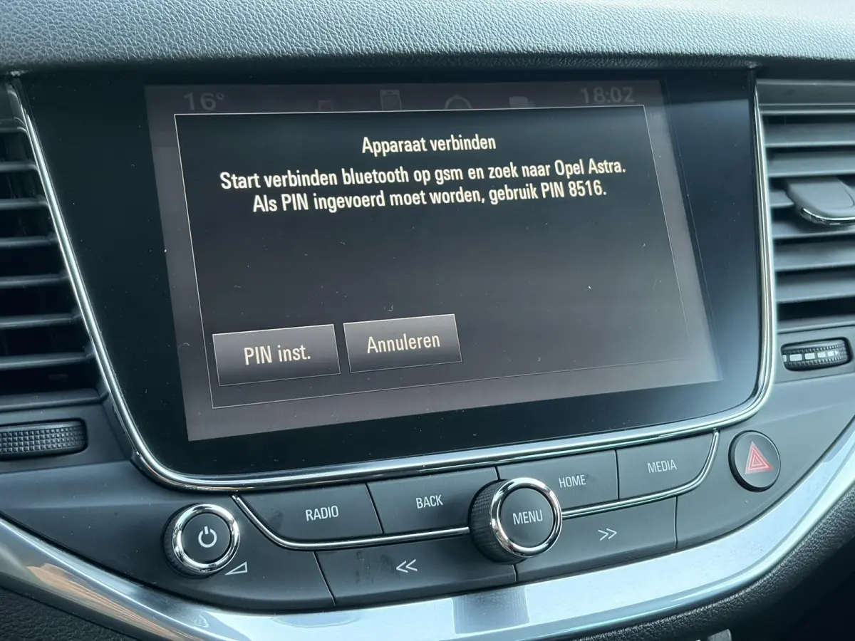 1.4 Innovation ✓Trekhaak✓Camera✓Carplay✓Navi✓Recent beurt gehad✓150pk✓Keyless✓Halfleder✓6 Bak✓Rijstrooksensor✓Dodehoeksensor✓Pdc V+A✓Lm velgen✓Clima✓Cruise✓N.