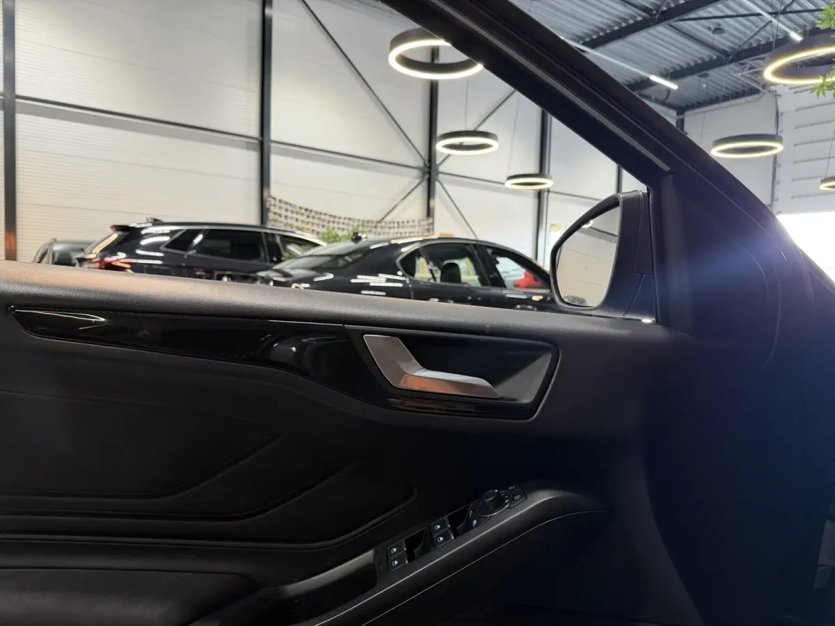 1.0 EcoBoost Mild-Hybrid ST-Line Garantie|StuurVW|StoelVW|CarPlay|Navi|LED|PDC|Rijklaar