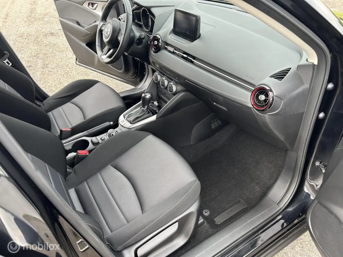 2.0 SkyActiv-G 120 TS+ Navigatie. Trekhaak