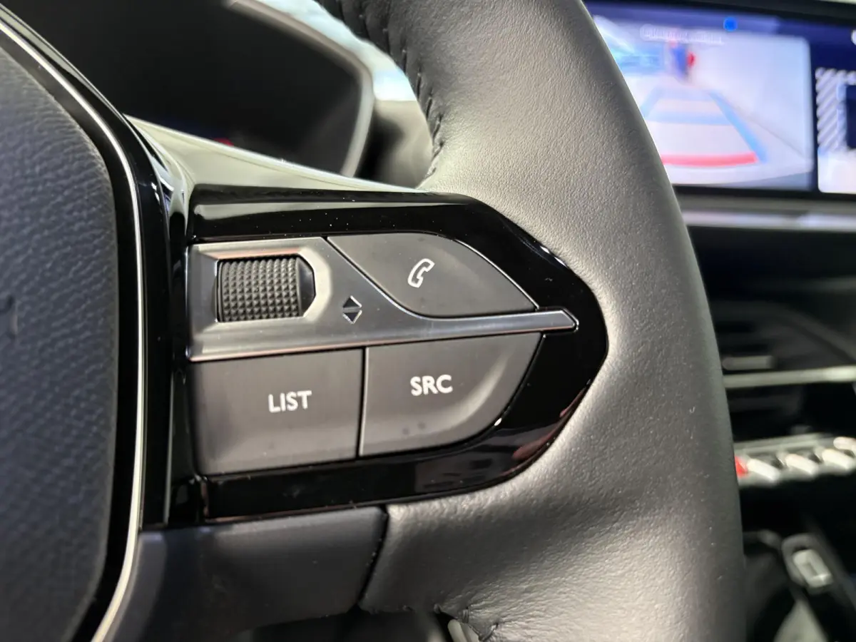 1.2 Hybrid 110 Allure Leverbaar per januari 2027