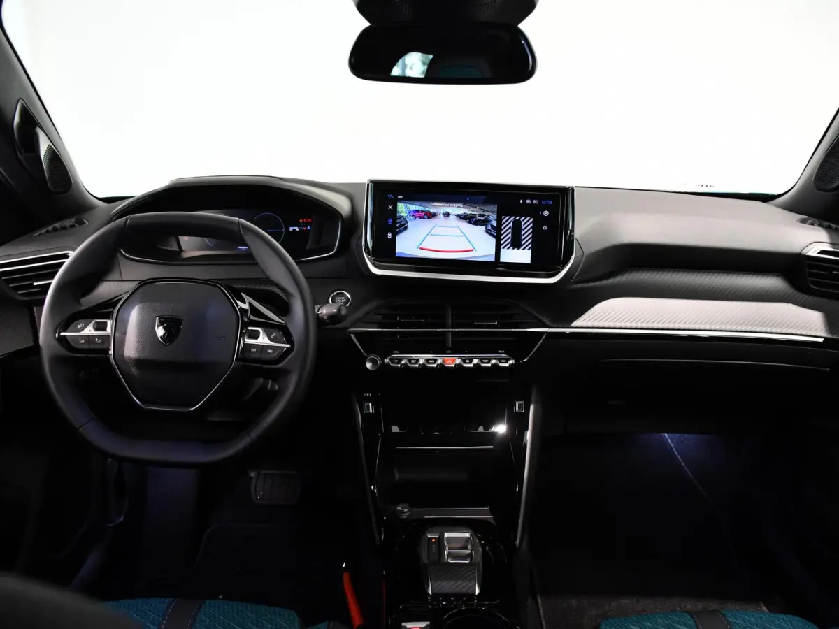 1.2 Hybrid 110 Allure Leverbaar per januari 2027