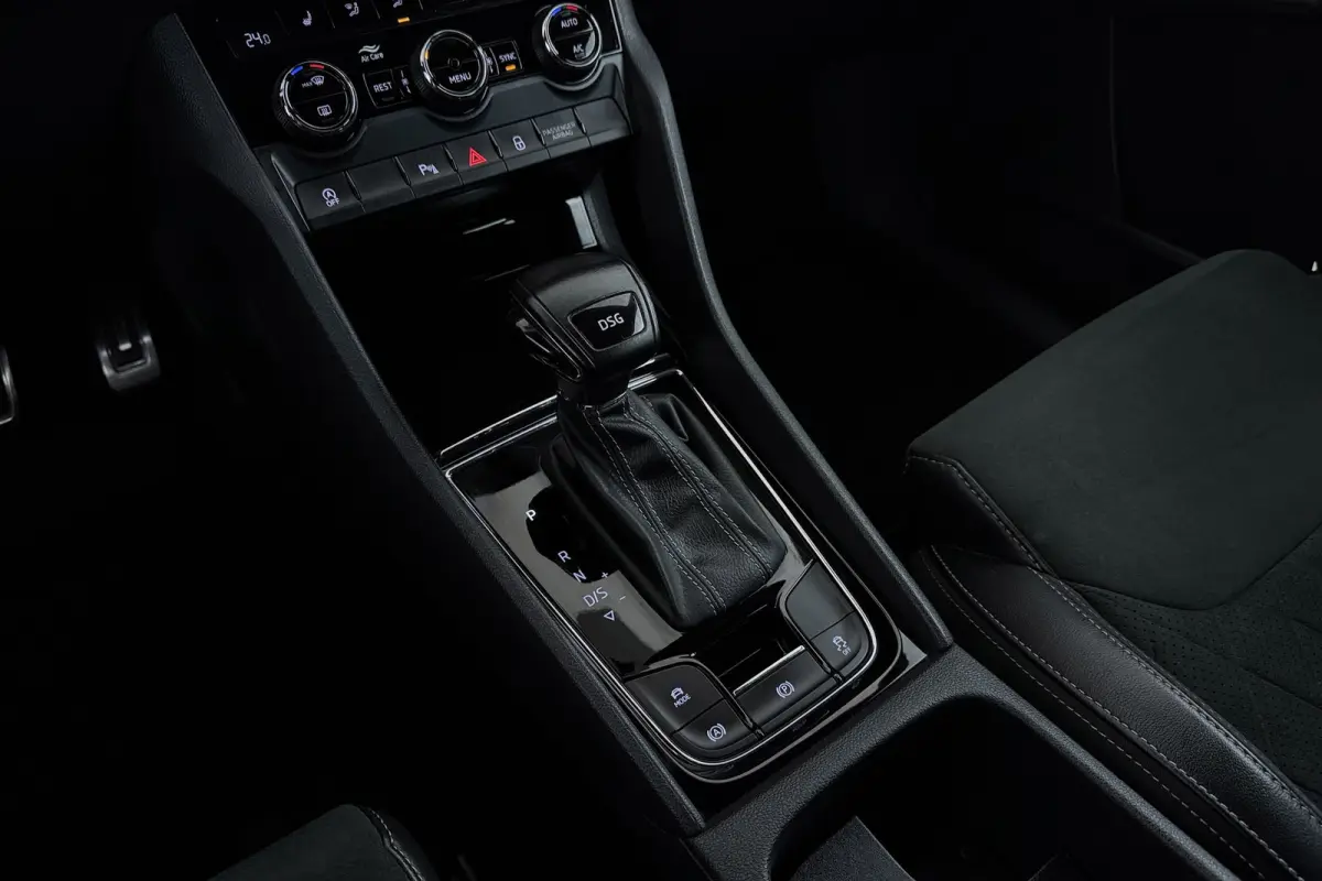 1.5 TSI Sportline Business 7p. | Org NL | Canton | Digital Cockpit | Camera | Stoelverwarming |