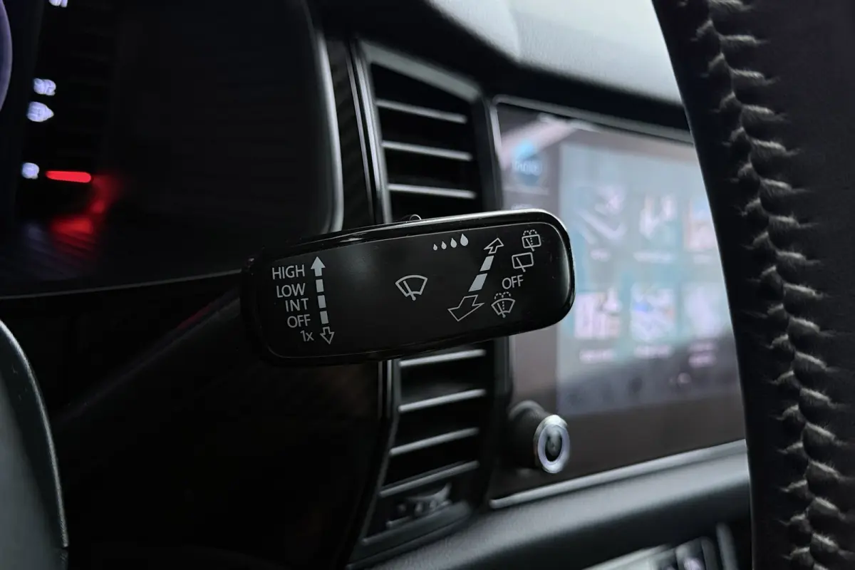 1.5 TSI Sportline Business 7p. | Org NL | Canton | Digital Cockpit | Camera | Stoelverwarming |