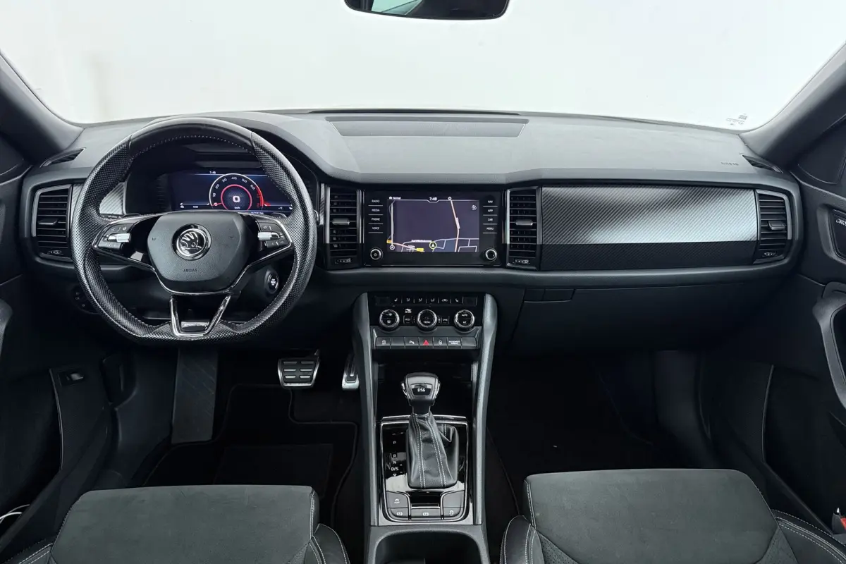 1.5 TSI Sportline Business 7p. | Org NL | Canton | Digital Cockpit | Camera | Stoelverwarming |