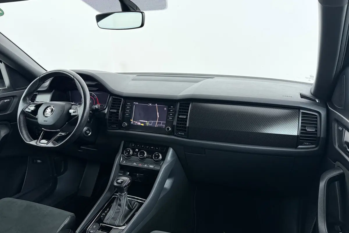 1.5 TSI Sportline Business 7p. | Org NL | Canton | Digital Cockpit | Camera | Stoelverwarming |