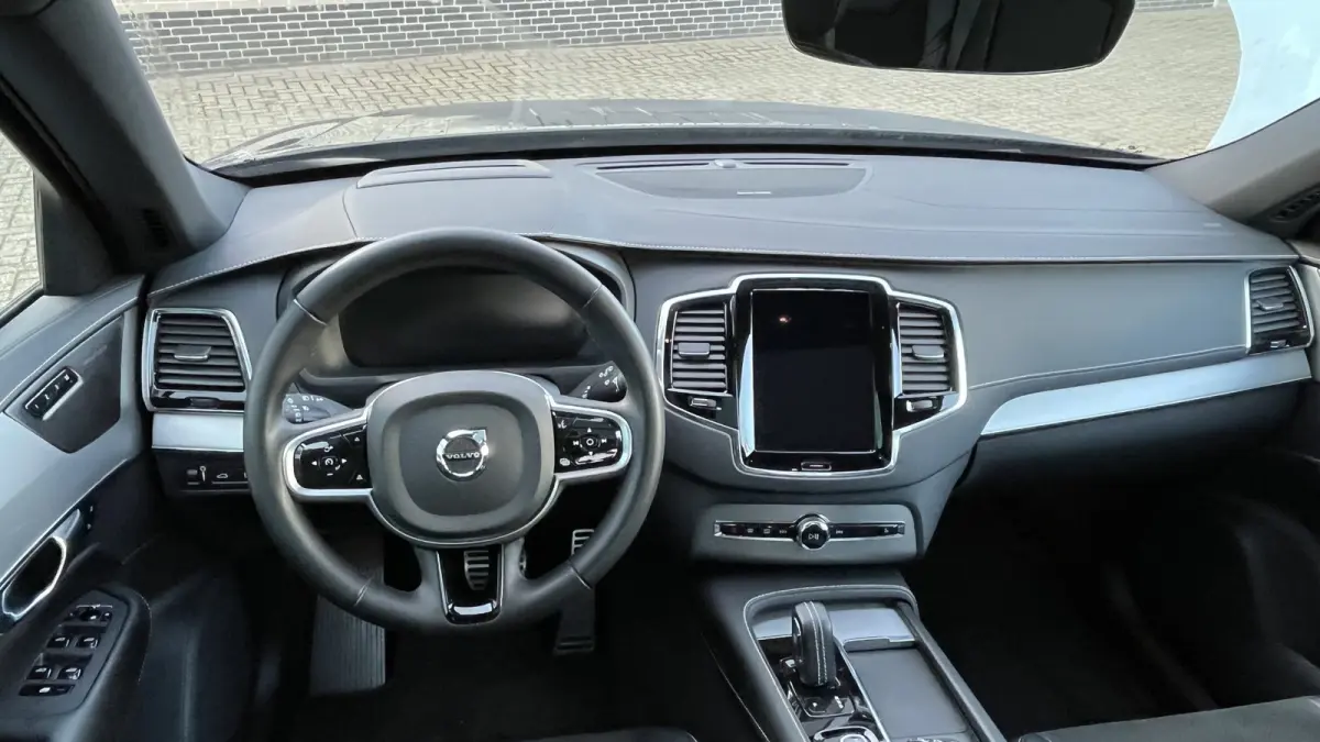 T8 Recharge AWD R-Design | Luchtvering | Elektrisch glazen schuif-/kanteldak | Harman en Kardon | Trekhaak elektrisch bedienbaar